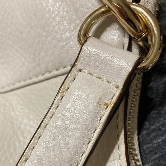 MICHAEL KORS, MEDIUM IVORY PEBBLED LEATHER SHOULDER BAG - Picture 16 of 16